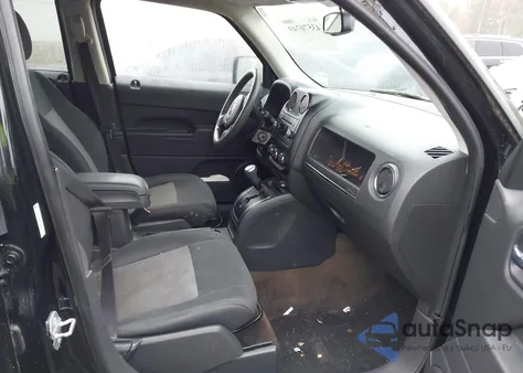 2014 Jeep Patriot Altitude z USA, uszkodzony, nr VIN 1C4NJPBA1ED694778